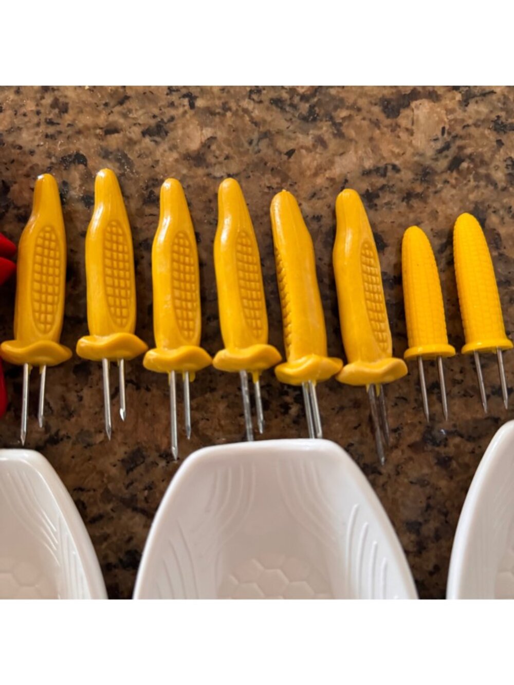Hoan Melamine Resin Corn on the Cob Serving Dishes ZYLISS Swiss Holders Vtg 80s - Picture 5 of 14
